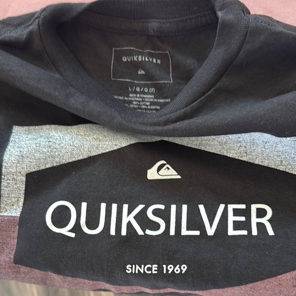 Quiksilver Black Short Sleeve Kids Tee - Picture 3 of 3